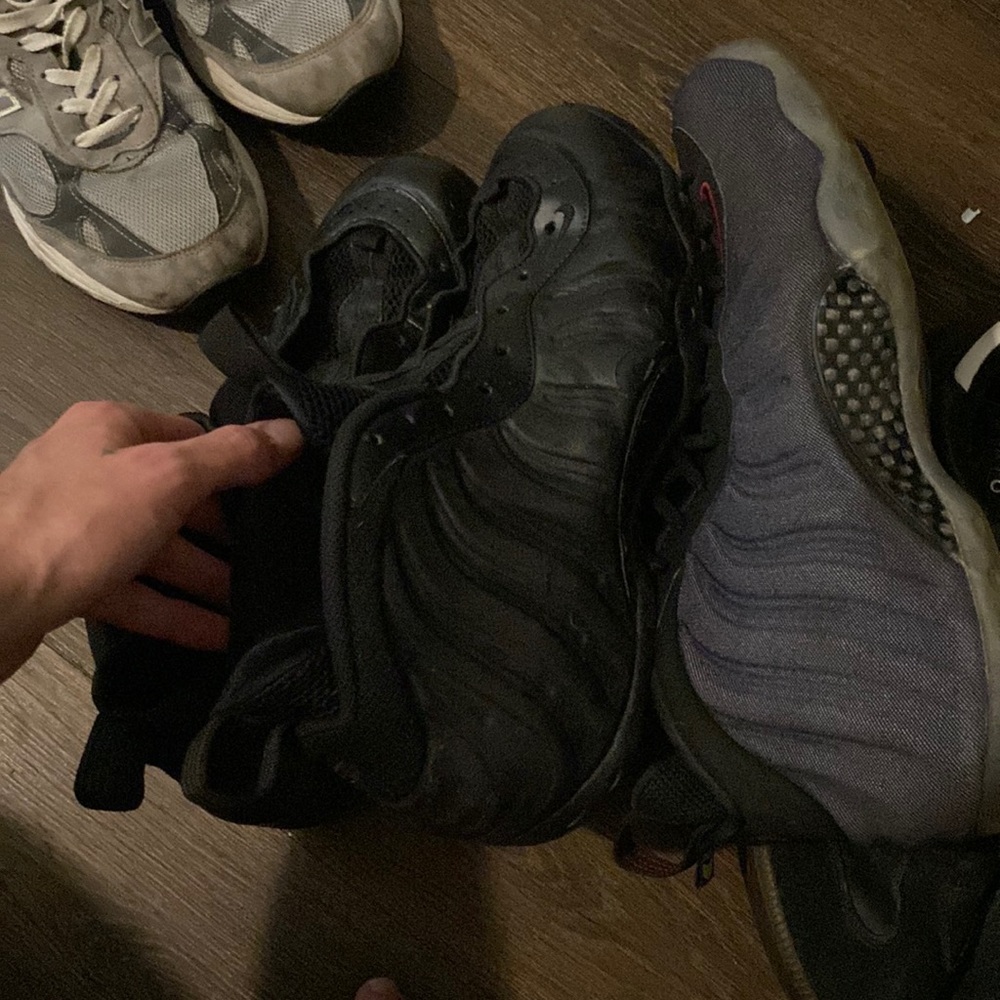 Nike Triple Black Foamposite Size 11.5